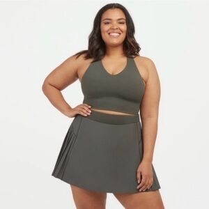 SPANX Get Moving Pleated Skort Tennis Golf Athletic Skirt Palm Green Size Medium